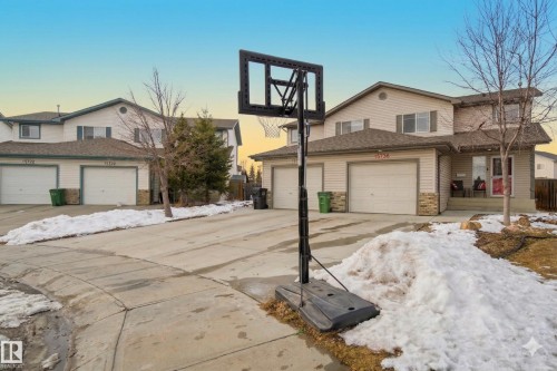 15736 141 Street, Edmonton, AB - Outdoor With Facade