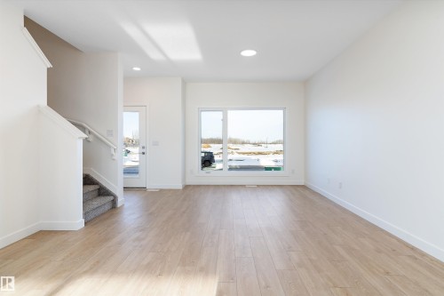 6285 175A Avenue, Edmonton, AB - Indoor Photo Showing Other Room