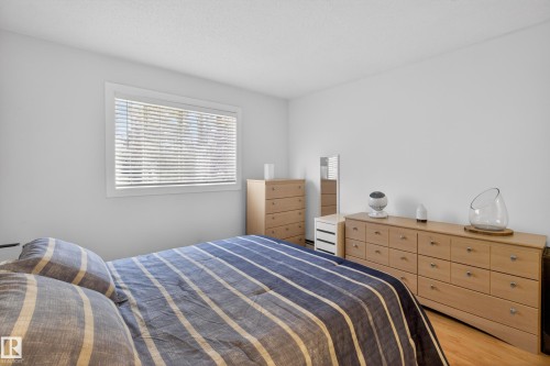 211 10838 108 Street, Edmonton, AB - Indoor Photo Showing Bedroom
