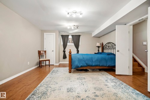 9 9231 213 Street, Edmonton, AB - Indoor Photo Showing Bedroom