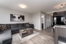 521 Ebbers Way, Edmonton, AB  - Indoor Photo Showing Living Room 