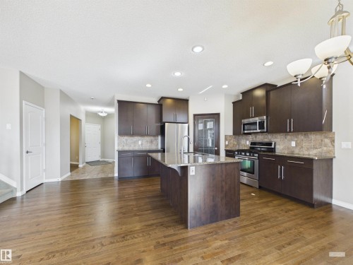 91 Copperhead Place, Stony Plain, AB - Indoor Photo Showing Kitchen With Upgraded Kitchen