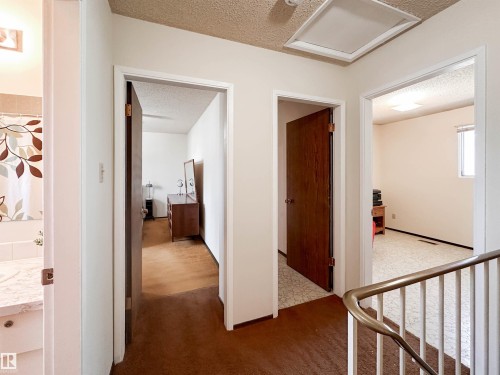 1 Forest Drive, St. Albert, AB - Indoor Photo Showing Other Room
