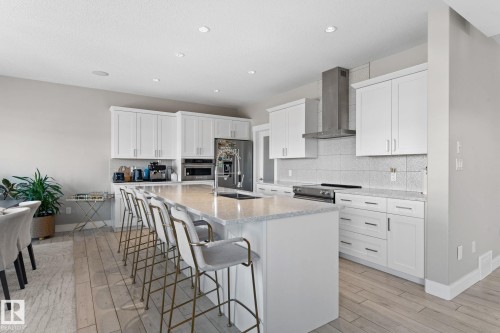 7640 179 Avenue, Edmonton, AB - Indoor Photo Showing Kitchen With Stainless Steel Kitchen With Upgraded Kitchen