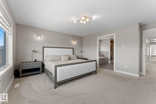 7640 179 Avenue, Edmonton, AB - Indoor Photo Showing Bedroom