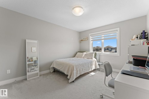 7640 179 Avenue, Edmonton, AB - Indoor Photo Showing Bedroom