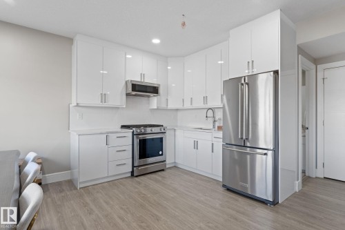 7640 179 Avenue, Edmonton, AB - Indoor Photo Showing Kitchen With Stainless Steel Kitchen