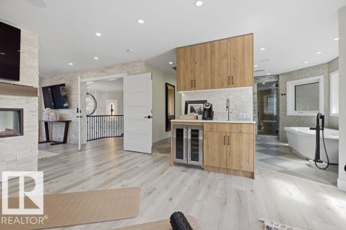 439 Rooney Crescent, Edmonton, AB - Indoor