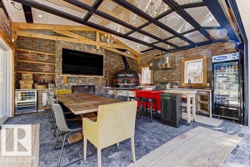 439 Rooney Crescent, Edmonton, AB - Indoor With Fireplace