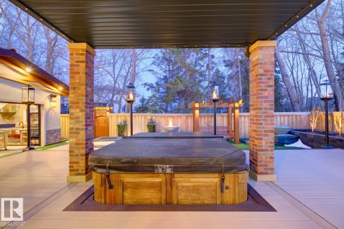 439 Rooney Crescent, Edmonton, AB - Outdoor With Exterior
