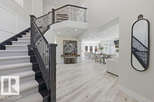 439 Rooney Crescent, Edmonton, AB - Indoor Photo Showing Other Room