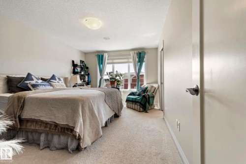 425 Simpkins Wynd, Leduc, AB - Indoor Photo Showing Bedroom