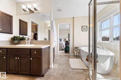 425 Simpkins Wynd, Leduc, AB - Indoor Photo Showing Bathroom