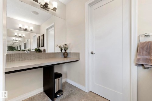425 Simpkins Wynd, Leduc, AB - Indoor