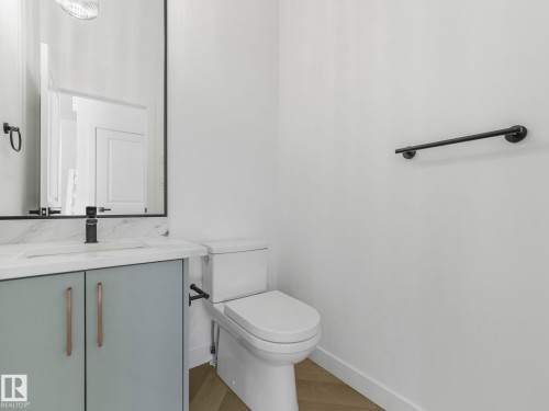 838 Northern Harrier Lane, Edmonton, AB - Indoor Photo Showing Bathroom