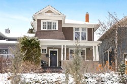9819 92 Avenue  Edmonton, AB T6E 2V4