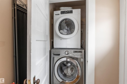 9819 92 Avenue, Edmonton, AB - Indoor Photo Showing Laundry Room