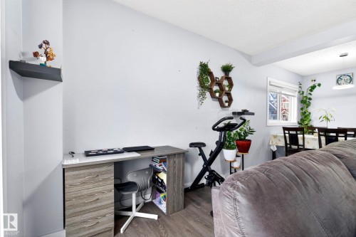 308 42 Avenue, Edmonton, AB - Indoor