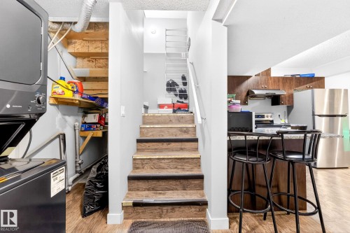 308 42 Avenue, Edmonton, AB - Indoor