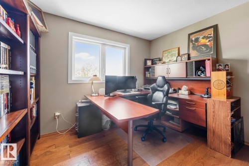 1802 2 Avenue, Cold Lake, AB - Indoor Photo Showing Office