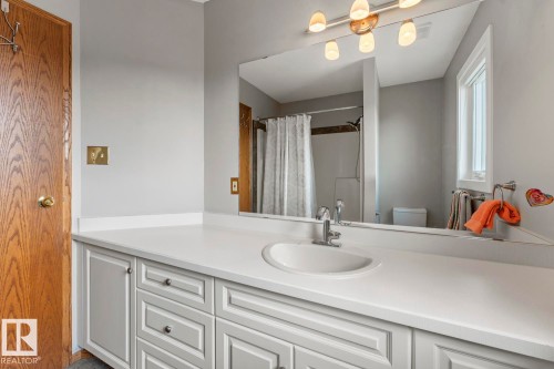 1802 2 Avenue, Cold Lake, AB - Indoor
