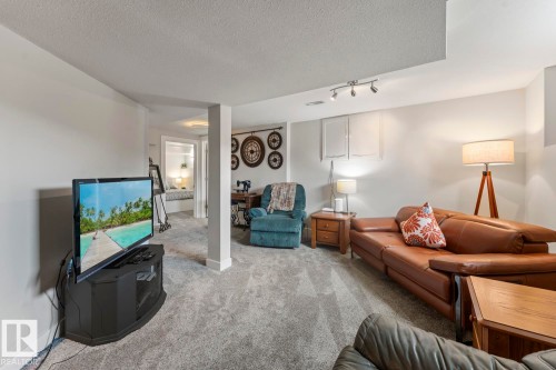 1802 2 Avenue, Cold Lake, AB - Indoor