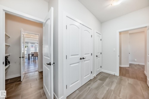 6479 Elston Loop, Edmonton, AB - Indoor Photo Showing Other Room