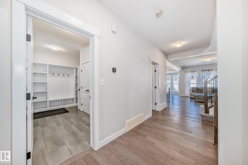 6479 Elston Loop, Edmonton, AB - Indoor Photo Showing Other Room
