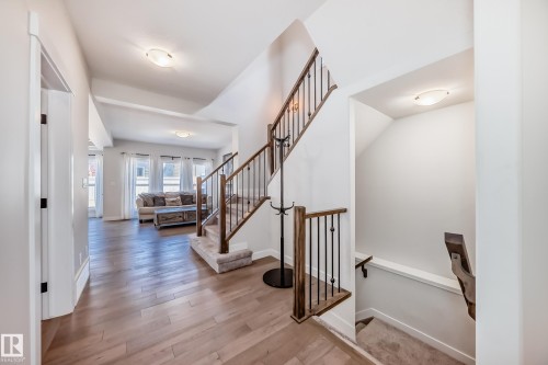 6479 Elston Loop, Edmonton, AB - Indoor Photo Showing Other Room