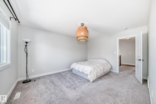 6479 Elston Loop, Edmonton, AB - Indoor