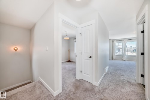 6479 Elston Loop, Edmonton, AB - Indoor Photo Showing Other Room