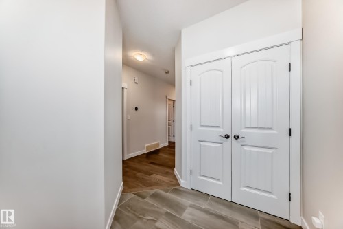 6479 Elston Loop, Edmonton, AB - Indoor Photo Showing Other Room