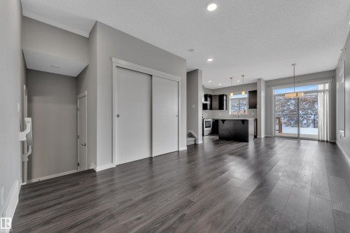 8781 Carson Way, Edmonton, AB - Indoor Photo Showing Living Room
