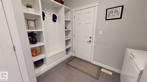 619 Hudson Road, Edmonton, AB - Indoor