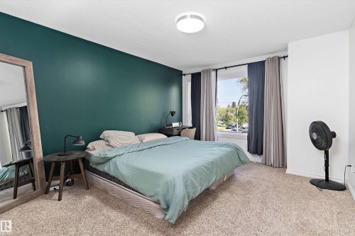 11846 125 Street, Edmonton, AB - Indoor Photo Showing Bedroom