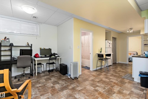 11846 125 Street, Edmonton, AB - Indoor Photo Showing Office