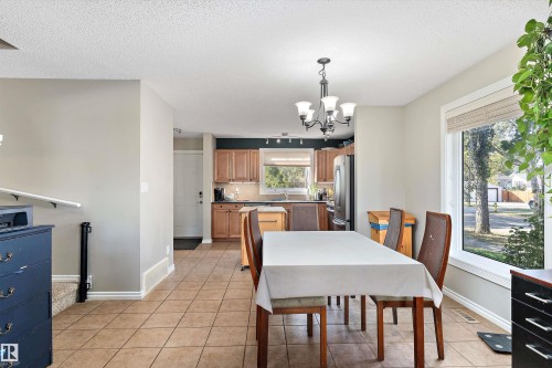 11846 125 Street, Edmonton, AB - Indoor Photo Showing Dining Room