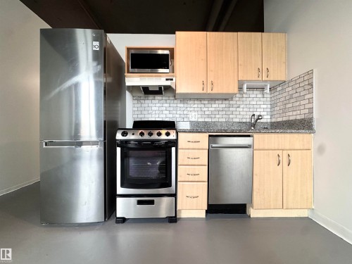 511 10024 Jasper Avenue, Edmonton, AB - Indoor Photo Showing Kitchen
