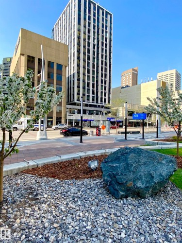 511 10024 Jasper Avenue, Edmonton, AB - Outdoor