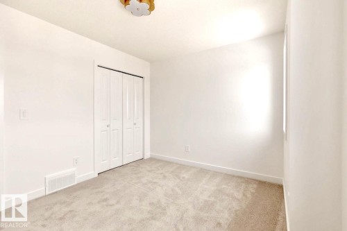 1723 Crossbill Loop, Edmonton, AB - Indoor Photo Showing Other Room