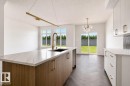 1723 Crossbill Loop, Edmonton, AB  - Indoor Photo Showing Kitchen 