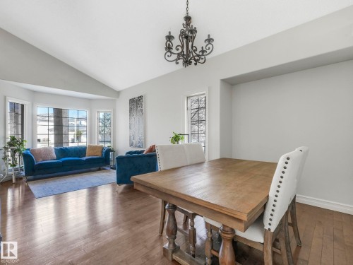 160 Carlson Close, Edmonton, AB - Indoor
