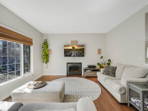 160 Carlson Close, Edmonton, AB - Indoor Photo Showing Living Room With Fireplace