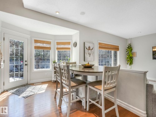 160 Carlson Close, Edmonton, AB - Indoor Photo Showing Dining Room