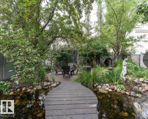 160 Carlson Close, Edmonton, AB - Outdoor