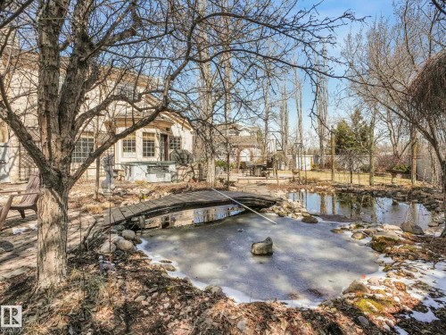 160 Carlson Close, Edmonton, AB - Outdoor