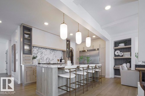 5921 Raven Crescent, Edmonton, AB - Indoor Photo Showing Kitchen With Upgraded Kitchen