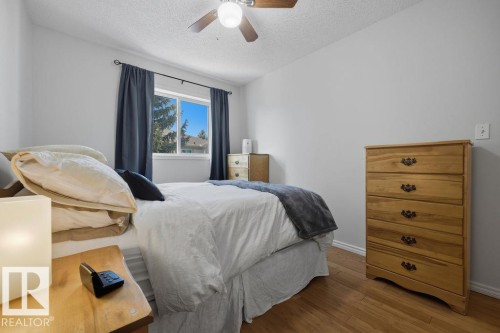 17624 96 Avenue, Edmonton, AB - Indoor Photo Showing Bedroom