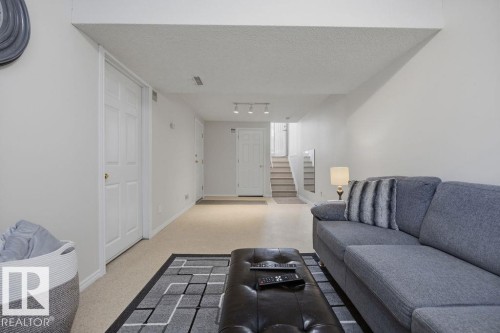 17624 96 Avenue, Edmonton, AB - Indoor