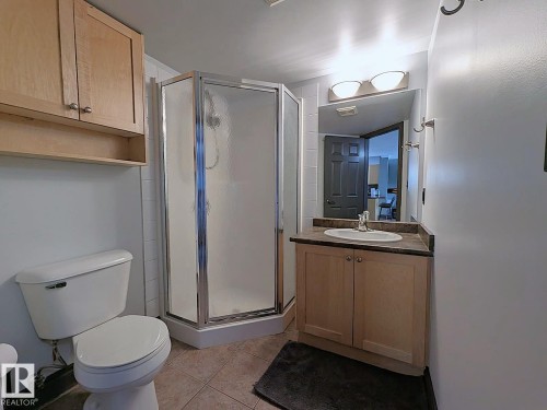 324 13111 140 Avenue, Edmonton, AB - Indoor Photo Showing Bathroom